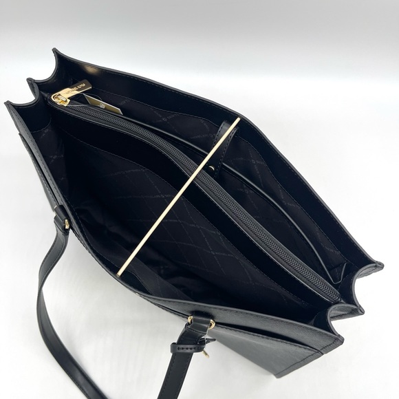 Michael Kors Large MF Pocket Shoulder Tote Bag - Picture 7 of 11